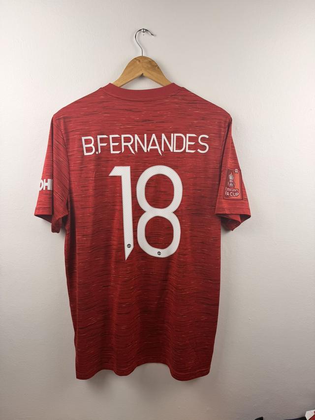 (L) Manchester United 2020-21 Home / B FERNANDES 18