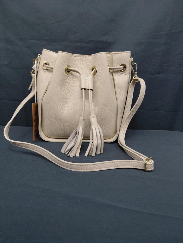 Petit sac en cuir couleur blanc 