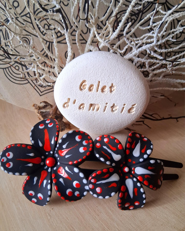 Pince à cheveux mandala noir/rouge/blanc