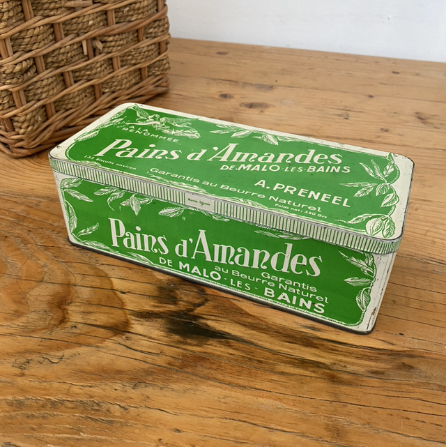 Boîte en métal publicitaire