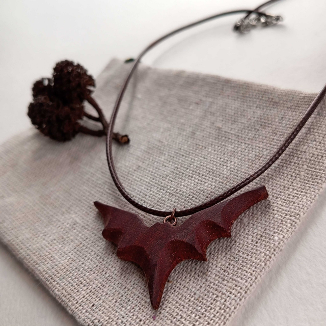 Pendentif chauve souris