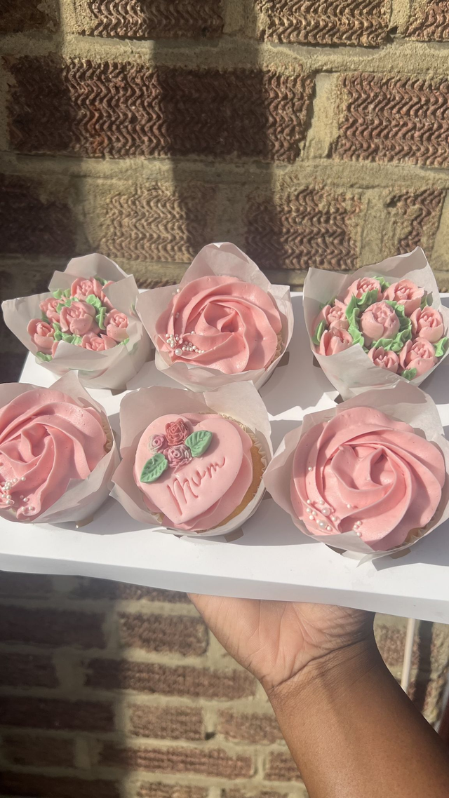 Mother's Day: 6 Cupcakes