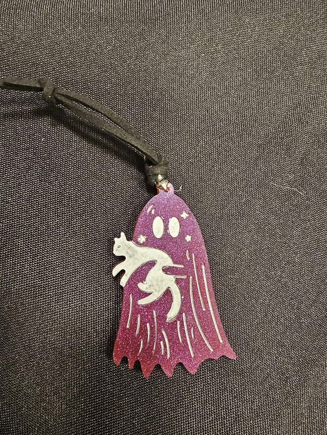 Fantômes rose et argent 