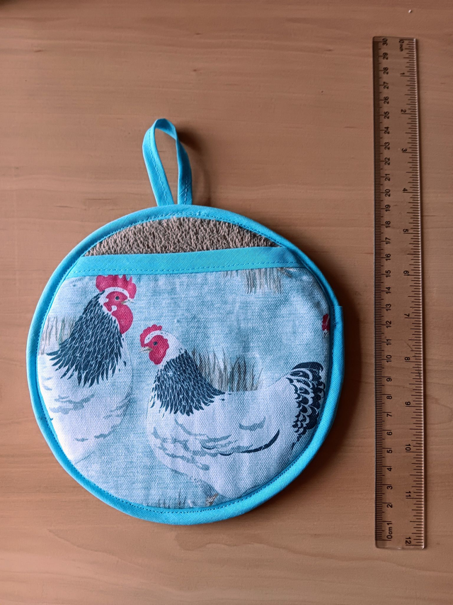 Round Hot Pot Grab Mat in Elsa Hen Fabric heat resistant wadding filling and hanging loop