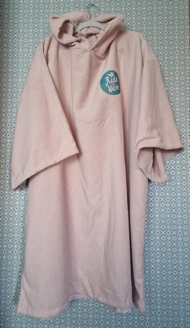 Hooded changing robe towel