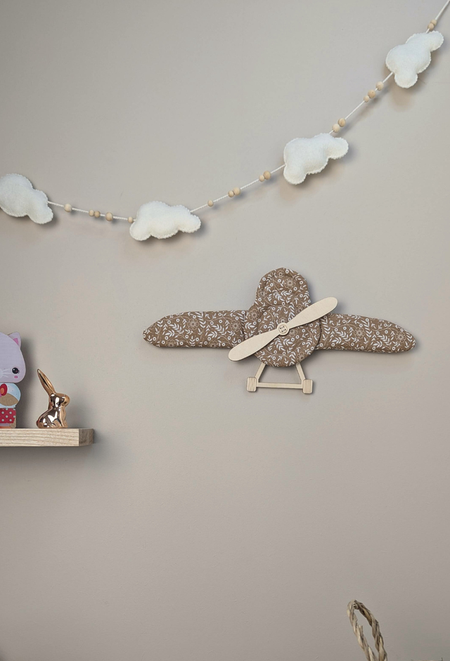 Suspension avion - marron fleuri