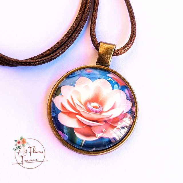 Collier illustré -Fleur rose