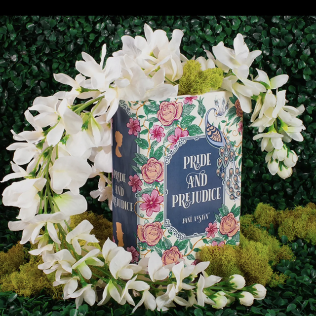 Pride and prejudice vase 