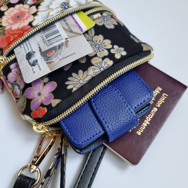 Mini-sac pour téléphone "Kanako" noir & simili cuir noir