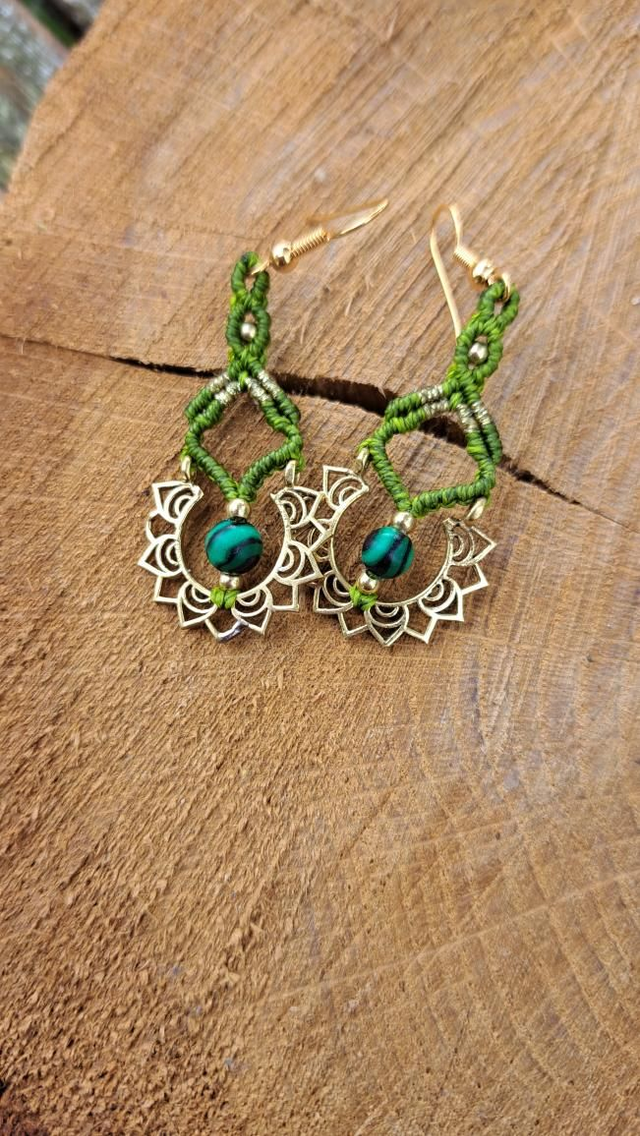 Boucles d'oreilles micro-macramé Soleil