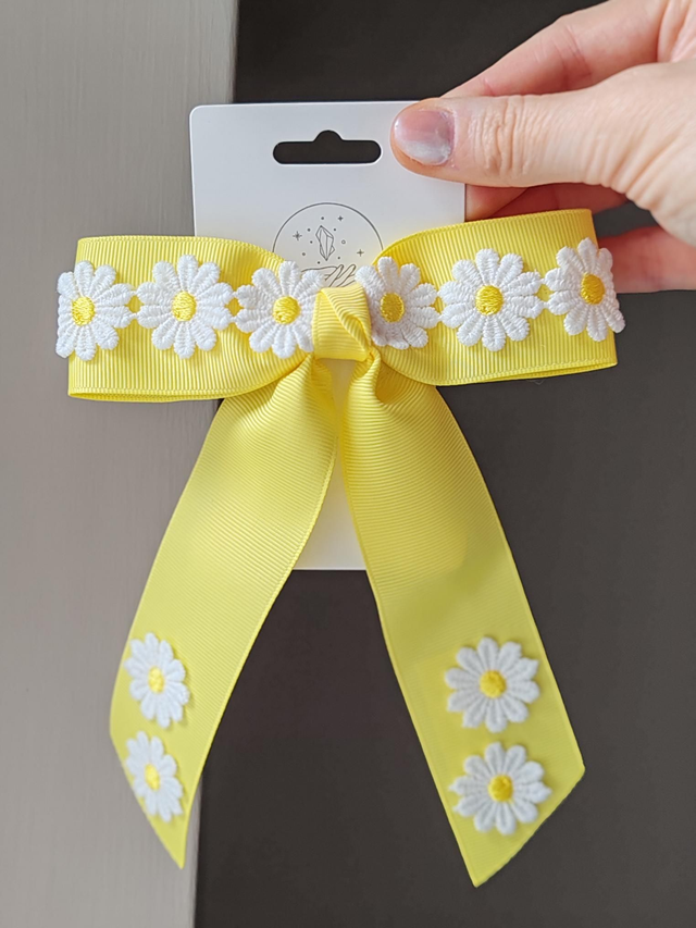 Yellow daisy hairbow
