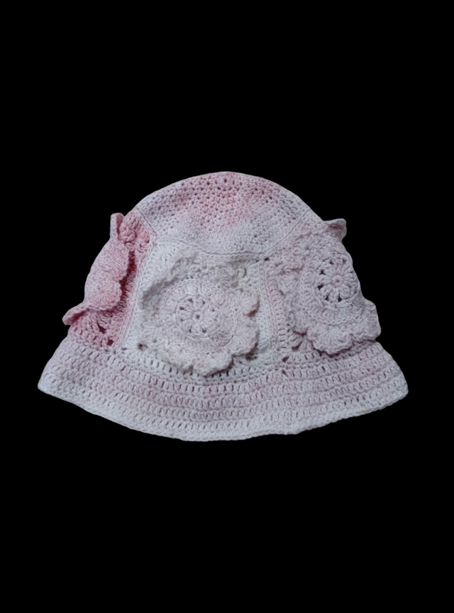 Chapeau fleuri
