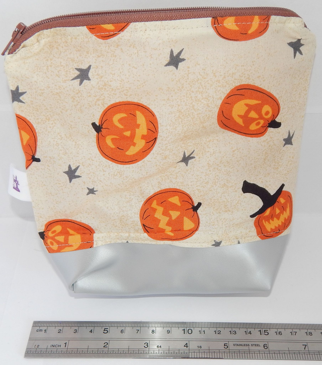 Halloween Zipped Pouch Pumpkins