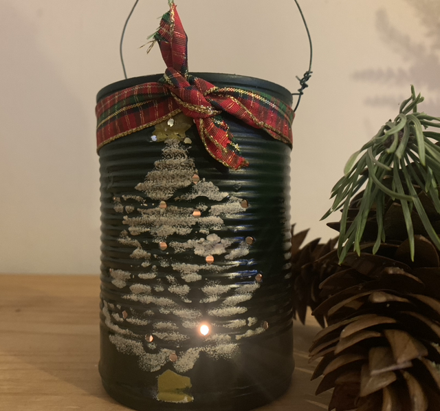 ‘Christmas Tree’ tin can lantern 🎄