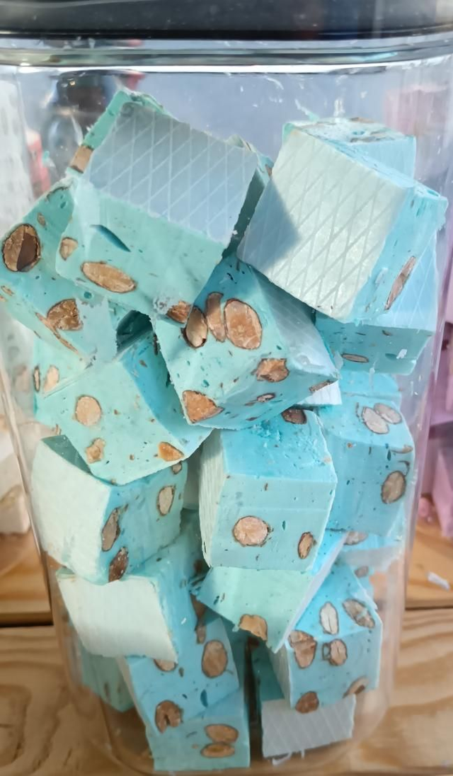 Nougat framboise (Prix au 100gr)