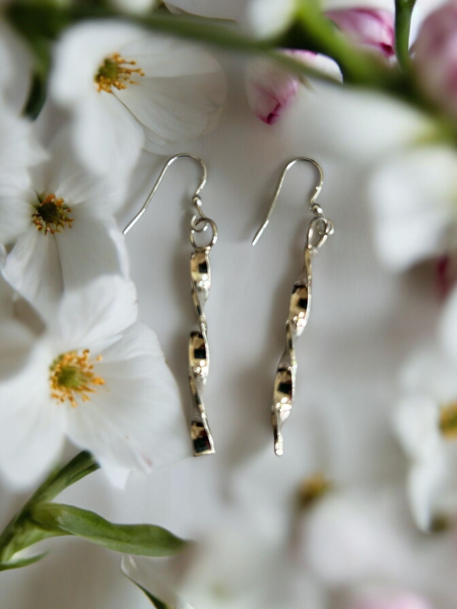 Flat Twisted Pendant and Earring Set