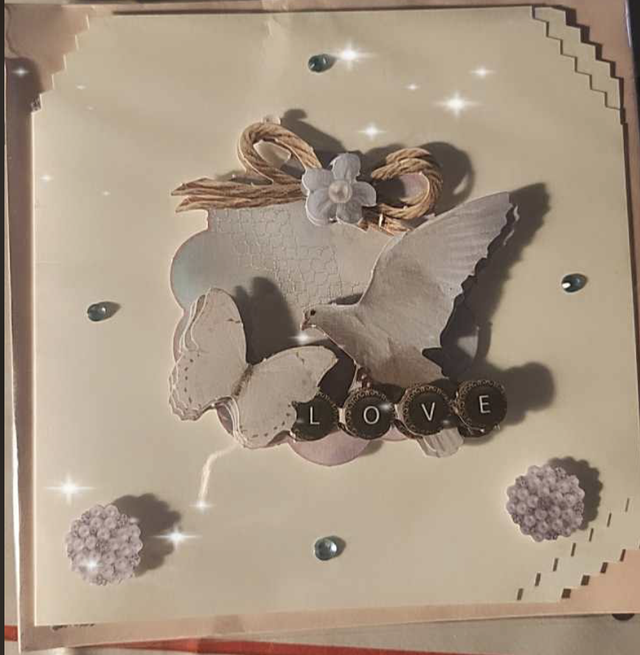 N° 912 Carte  Mariage &quot; la colombe &amp; le papillon &quot; 