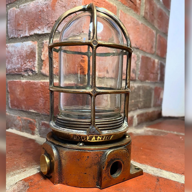 Oceanic Ships Bulkhead Lamp Fixture With Junction Box, Globe And Guard