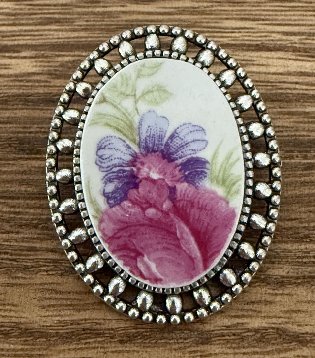 Broche florale 