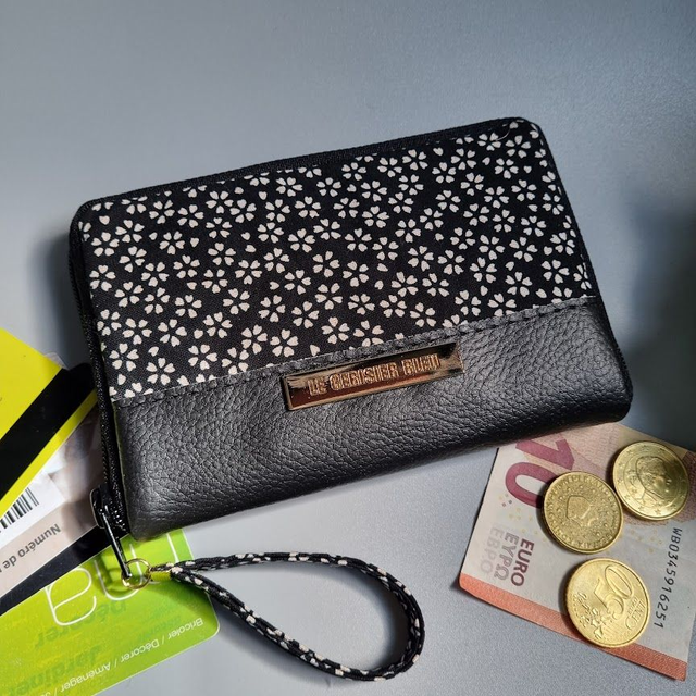 Portefeuille court zippé &quot;Sakura&quot; noir blanc