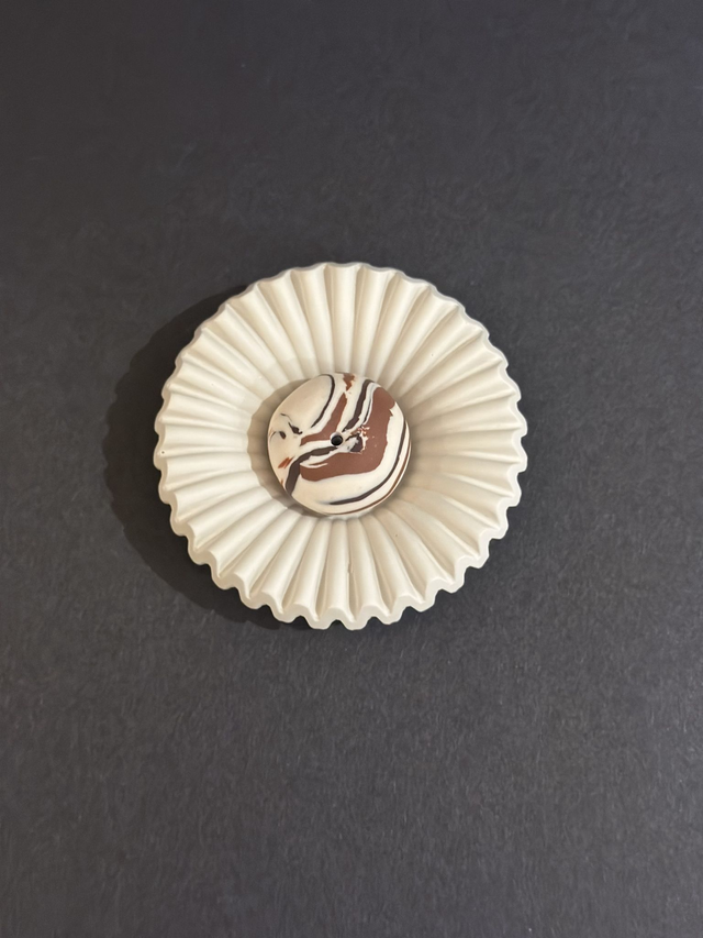 HANDMADE WAVY INCENSE HOLDER TRAY