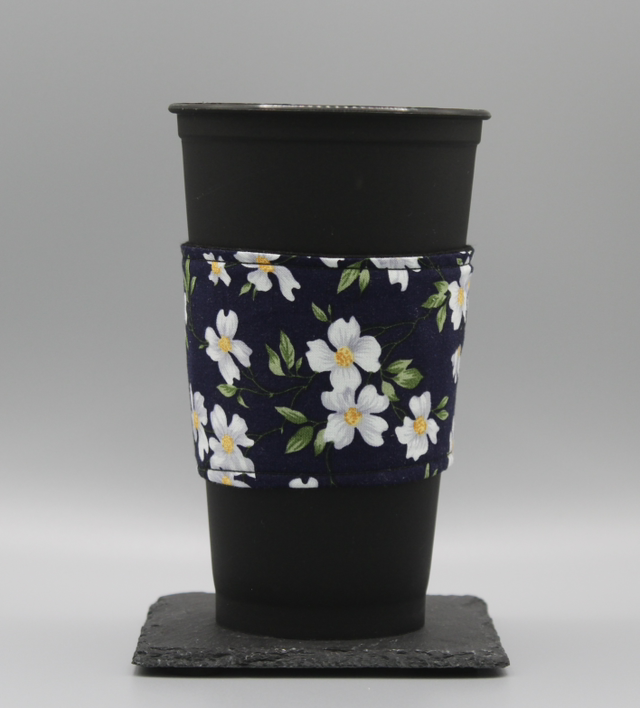 Blue with white daisies