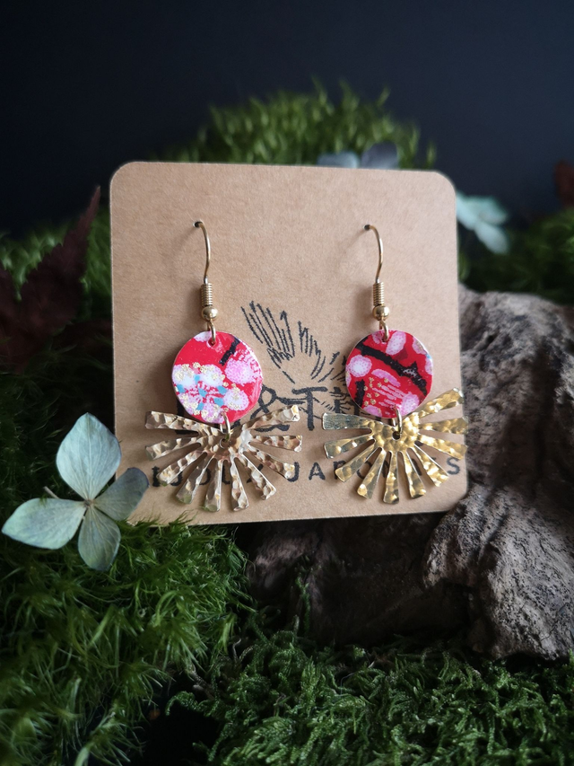 Boucles d'oreilles - crochets - papier washi - fleurs de prunier - soleil - laiton - La&Titia