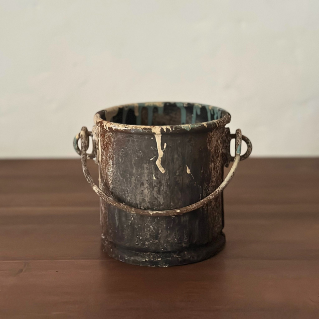 les anciens camions de peintre