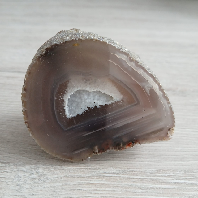 Agaat Geode 7x6x4 cm  (12.040)