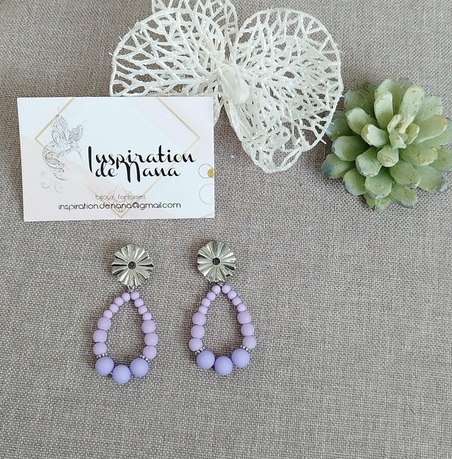 clous d'oreilles avec perles 