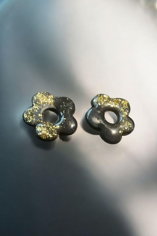 Pampilles interchangeables fleurs noir et feuilles dorées pour créole 