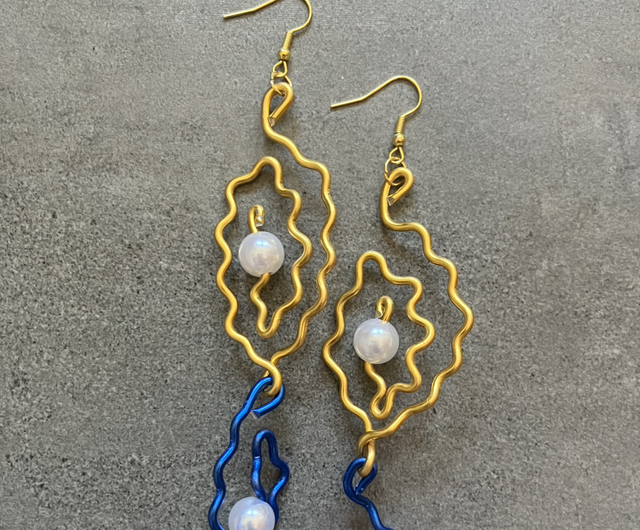 Earrings Double Vulva Pearls