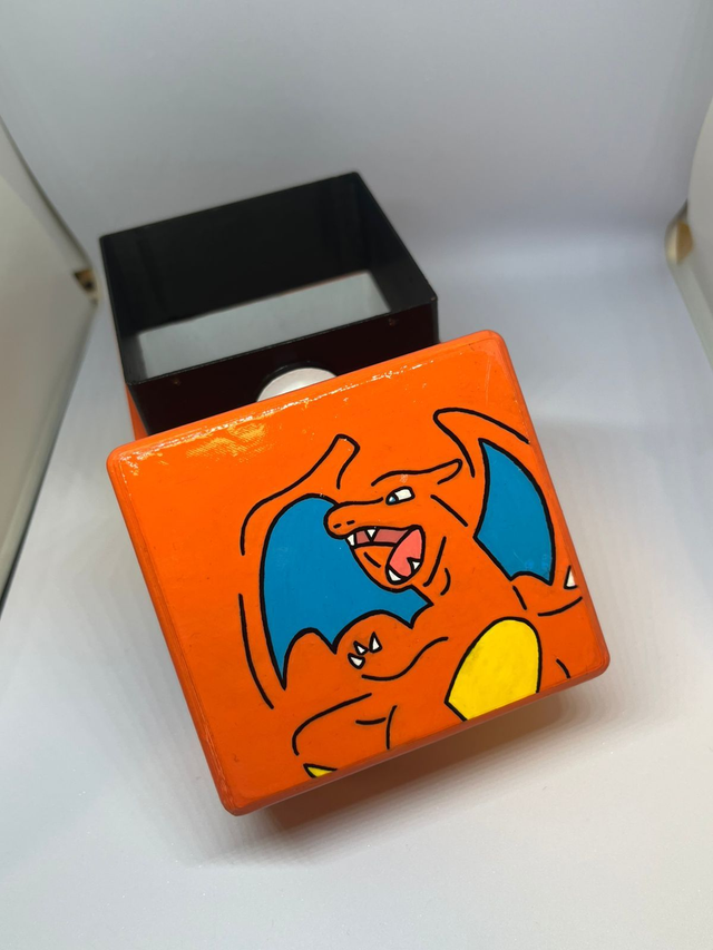 Deckbox Pokémon TCG - Charizard