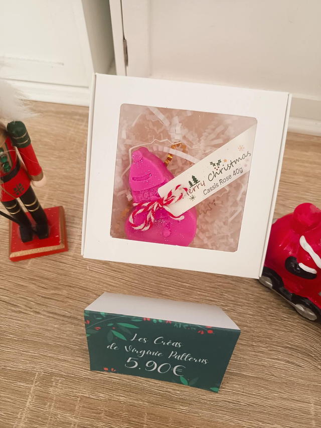 Fondant parfumé de Noël &quot; Cassis Rose&quot; bonhomme de neige 
