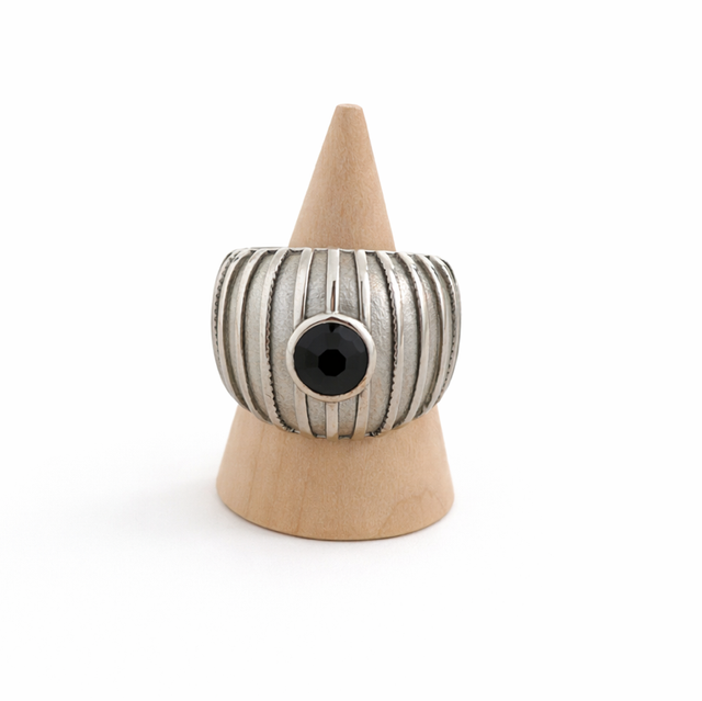 Anillo acero plateado