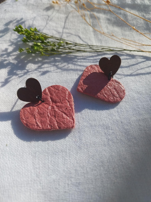 Boucles d'oreilles en matière végétale d'ananas 