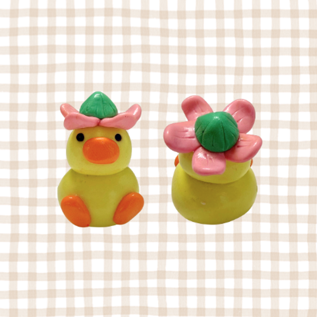 Flower Hat Duck Figure