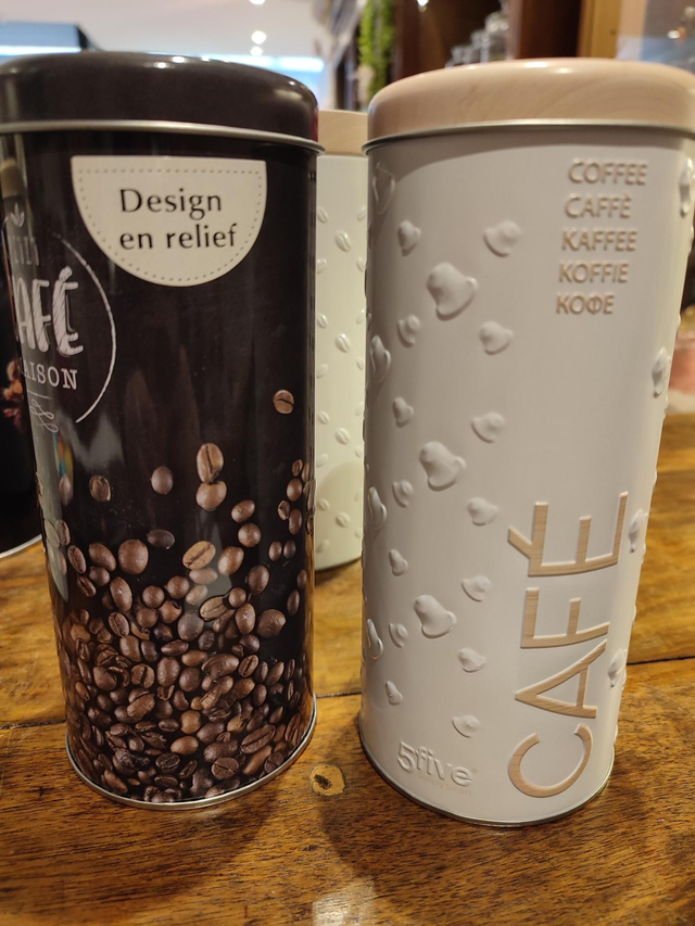 Petite boîte à café ronde
