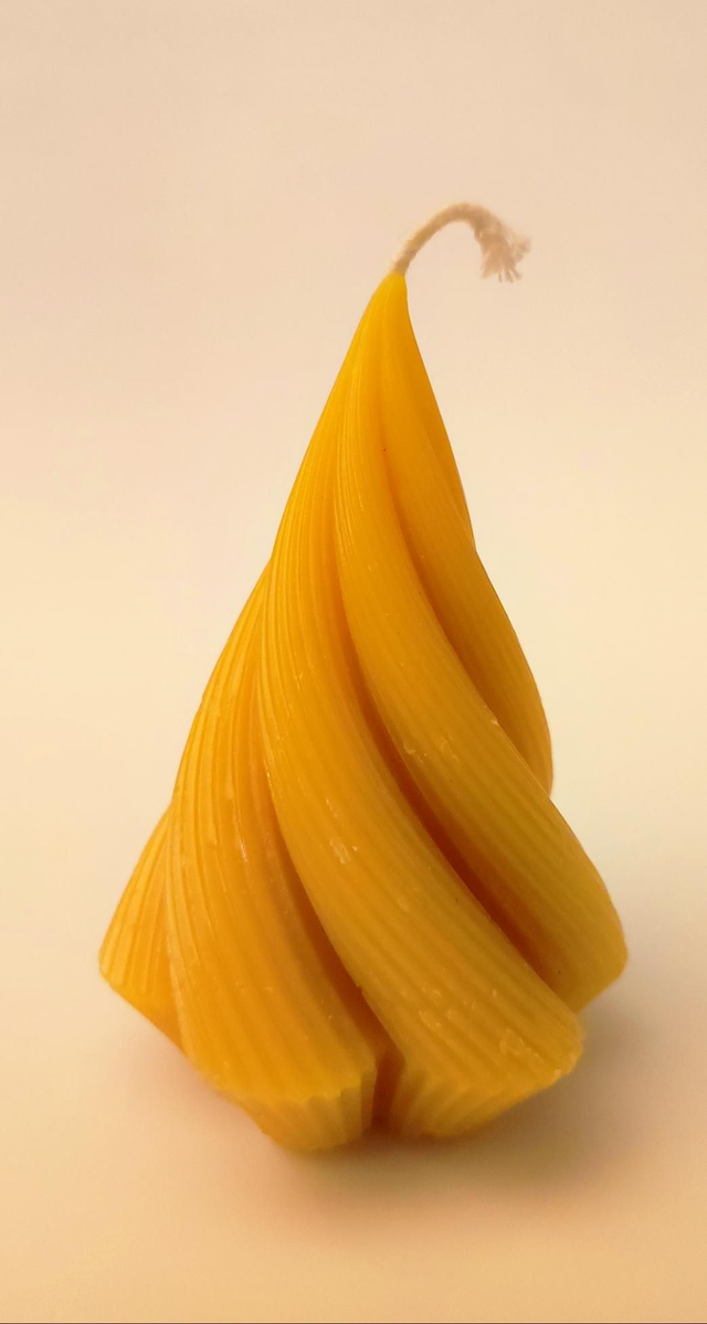 Kerze in Baumform groß