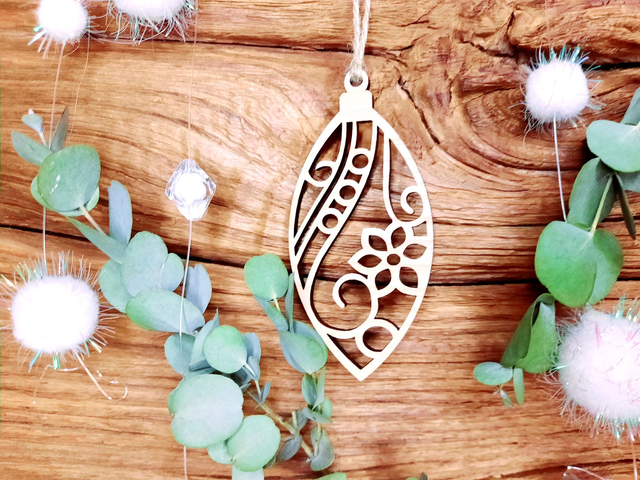 Boule de Noël en Frêne massif - Modèle 3