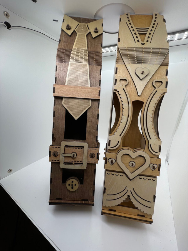 Ensemble boîte en bois pour vin blanc pour couple marié.