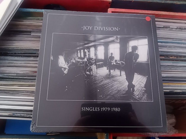 Joy Division – Singles 1979-1980