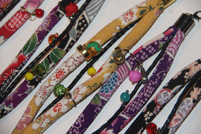 Les cordons japonais doubles avec cordon de cuir noir (5 modèles)