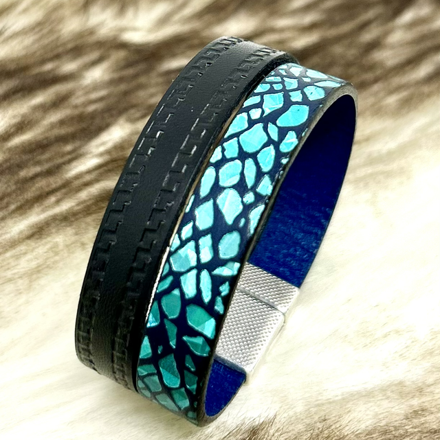 Bracelet en cuir noir et bleu