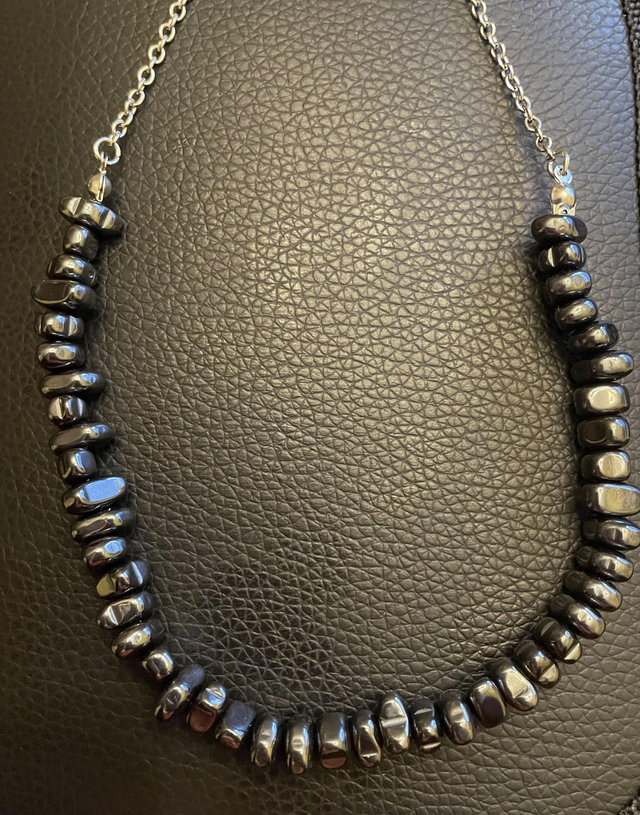 Collier Hématite non magnétique chips