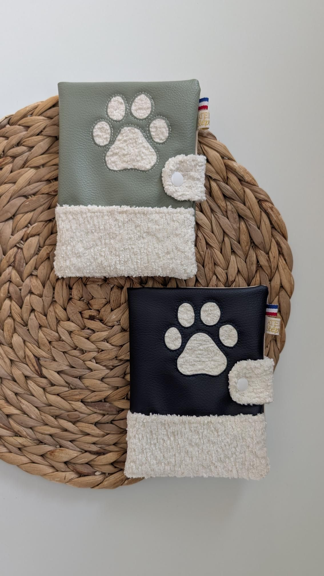 Lot de protège-carnets de santé petits formats pour chien et chat