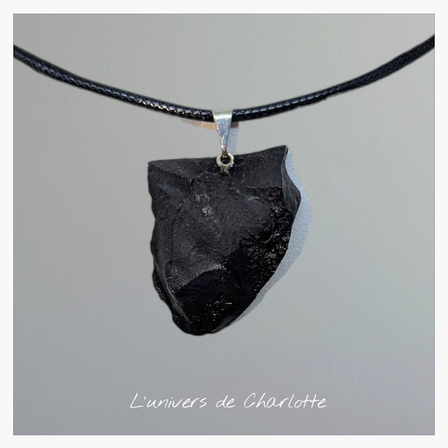 Pendentif "Shungite" PN-008