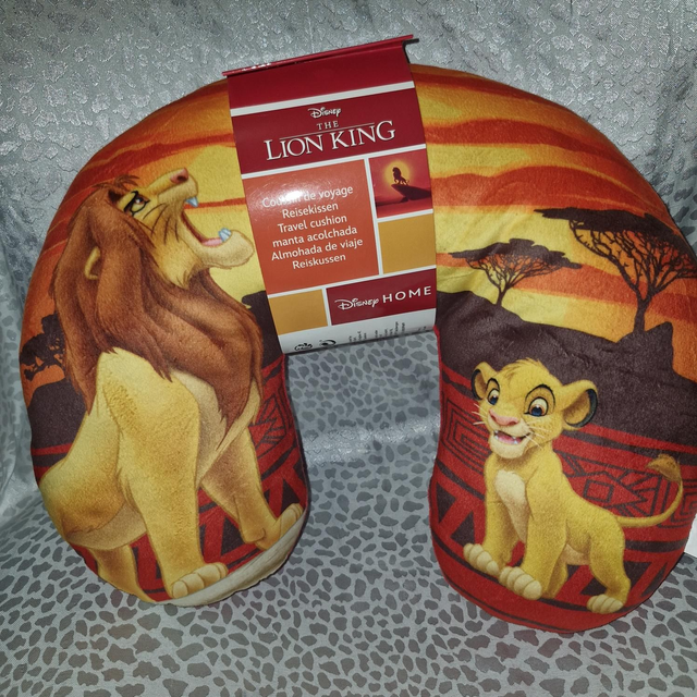 ✨️COUSSIN VOITURE ROI LION 