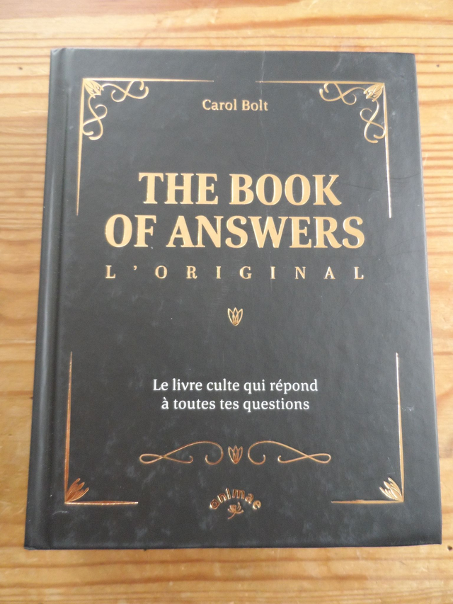 The book of answers : L'original - Le livre culte qui répond à toutes tes questions