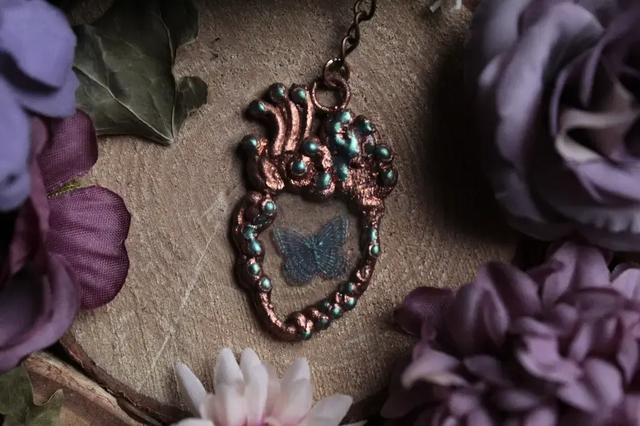 Médaillon Cœur Papillon plus petit